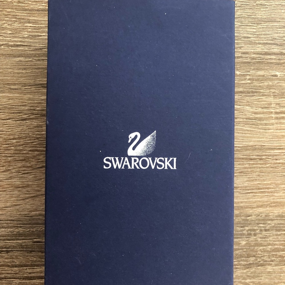 AUTHENTIC SWAROVSKI TEDDY BEAR NECKLACE NEW IN BOX - Picture 2 of 8